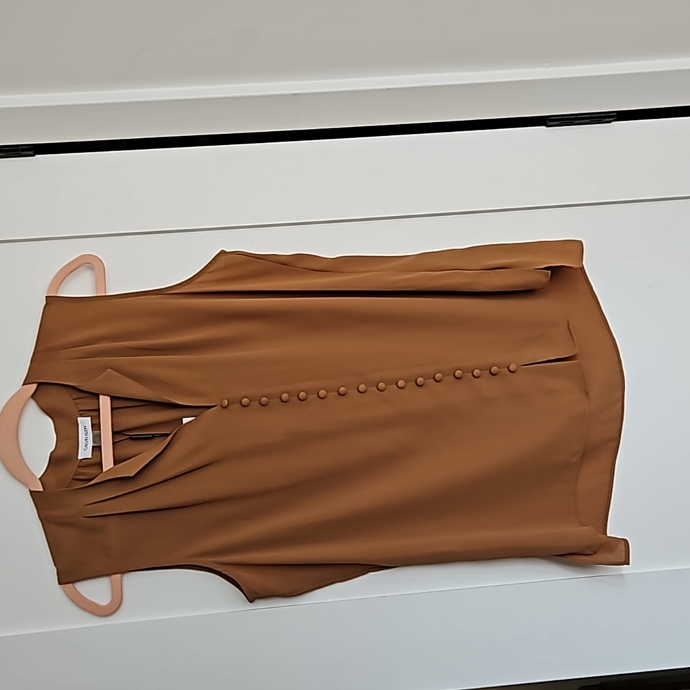 Calvin Klein | Sleeveless Buttoned Blouse | Camel | Sz L | NWT